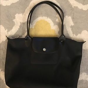 Black on Black Medium Longchamp Le Pliage Bag